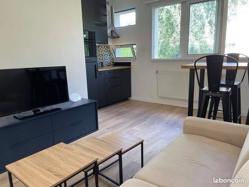 Appartement à louer, 23m², Garches