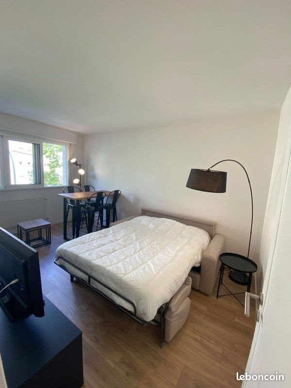 Appartement à louer, 23m², Garches