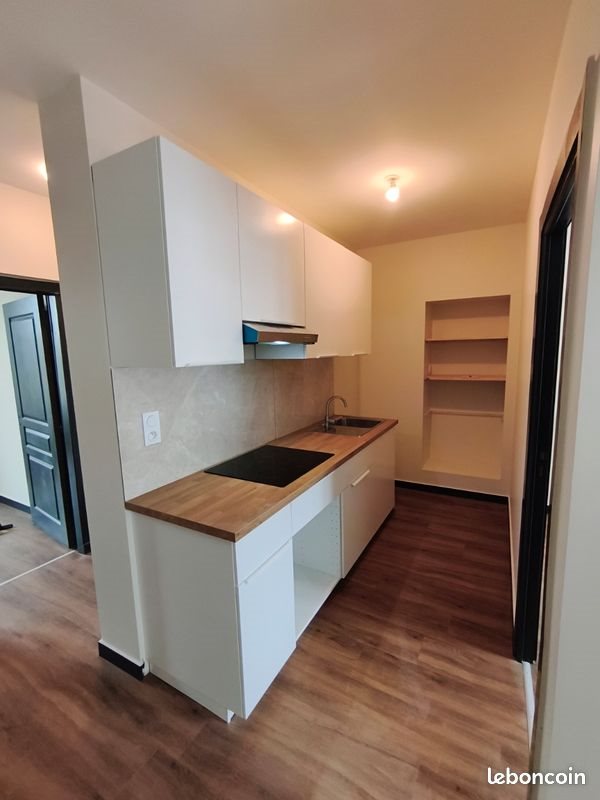 Appartement à louer, 60m², Marvejols