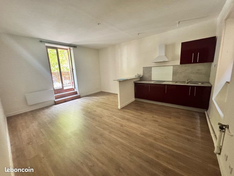 Appartement à louer, 42m², Espéraza