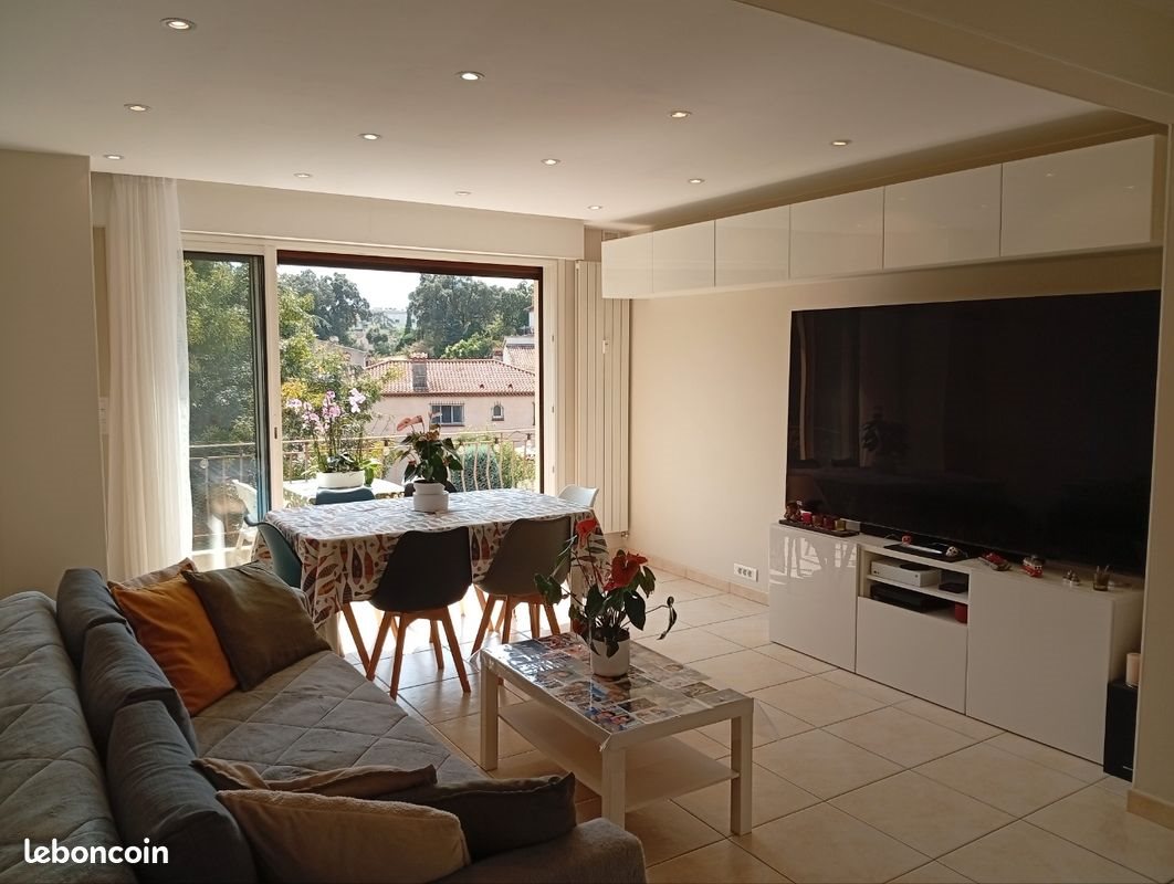 Appartement à vendre, 70m², Mandelieu-la-Napoule