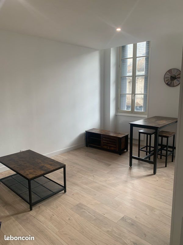 Appartement à louer, 31m², Angoulême