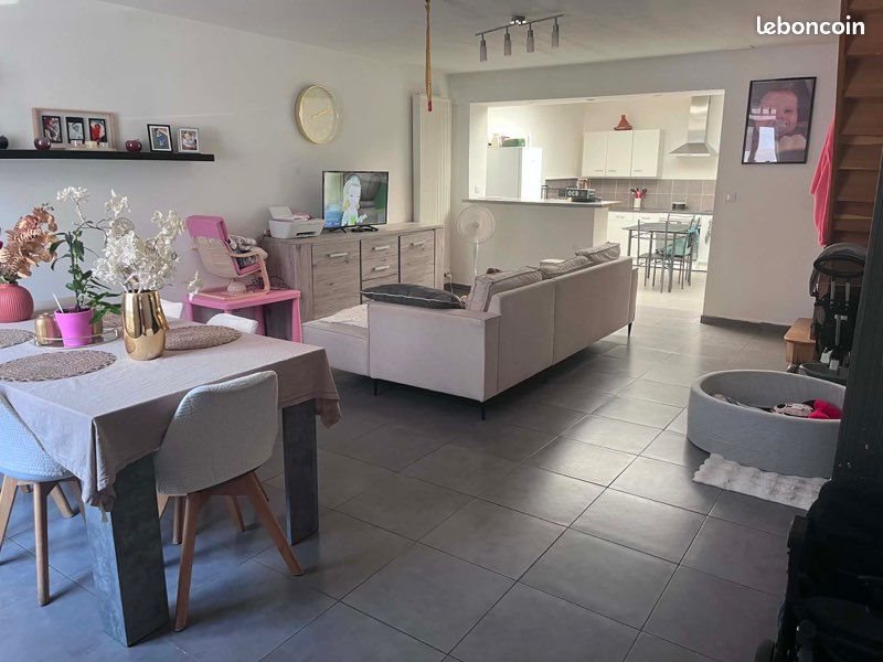 Maison à louer, 110m², Auby