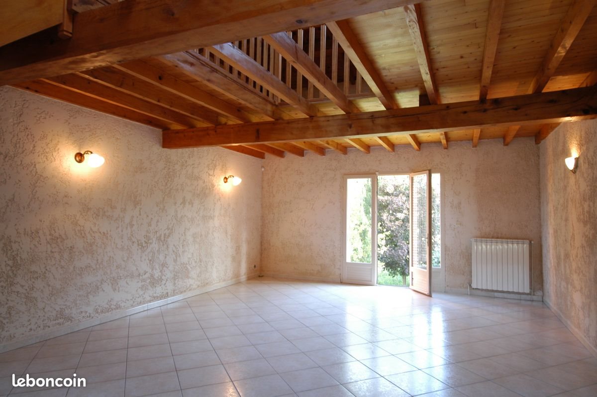 Maison à louer, 150m², Samatan