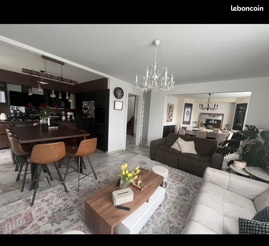 Maison à vendre, 250m², Domérat