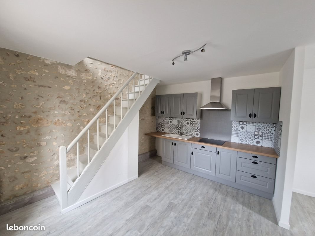 Maison à louer, 52m², Saint-Front-de-Pradoux