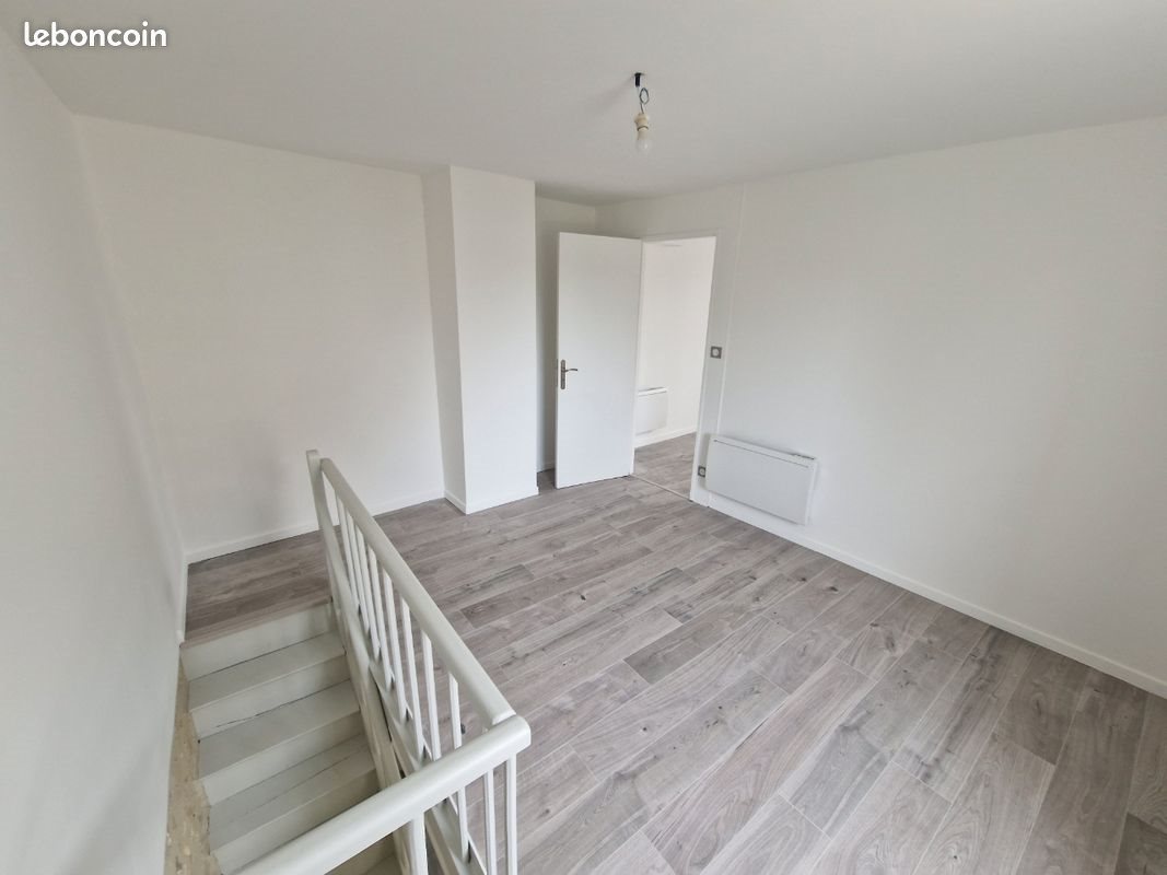Maison à louer, 52m², Saint-Front-de-Pradoux