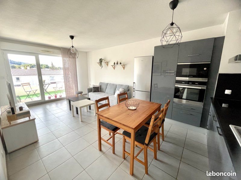 Appartement à louer, 54m², Marignane