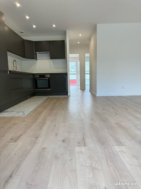 Appartement à louer, 69m², Cluses