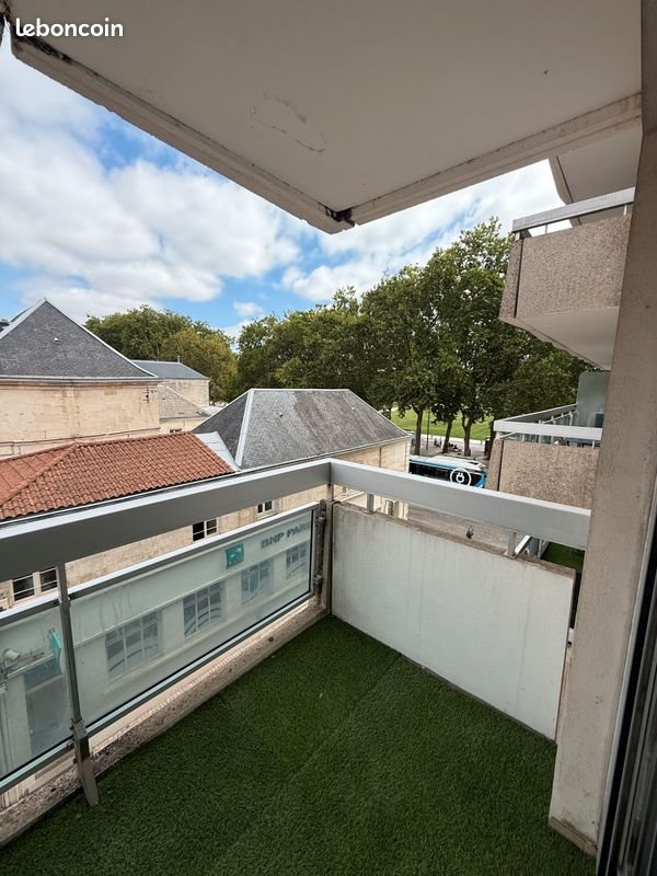 Appartement à louer, 19m², Niort