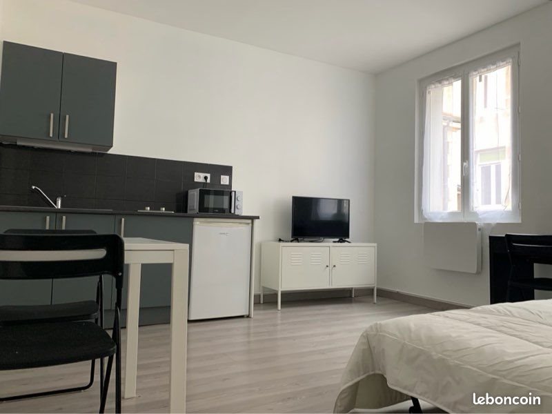 Appartement à louer, 26m², Saint-Etienne