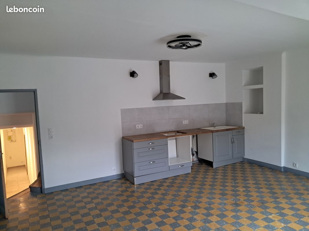 Appartement à louer, 90m², Cadenet
