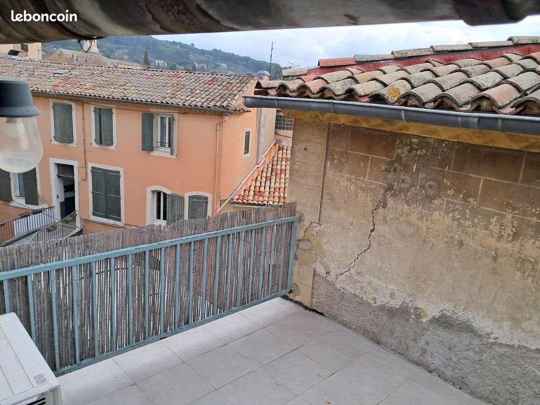 Appartement à louer, 90m², Cadenet