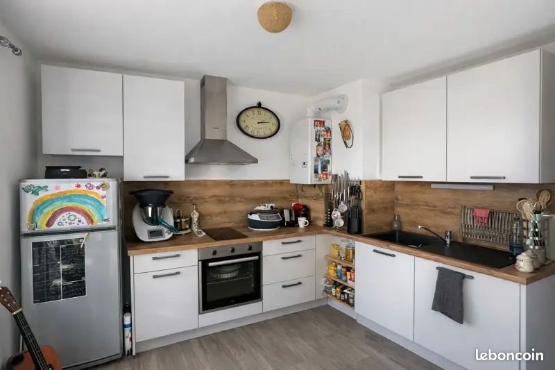 Appartement à louer, 53m², Monteux
