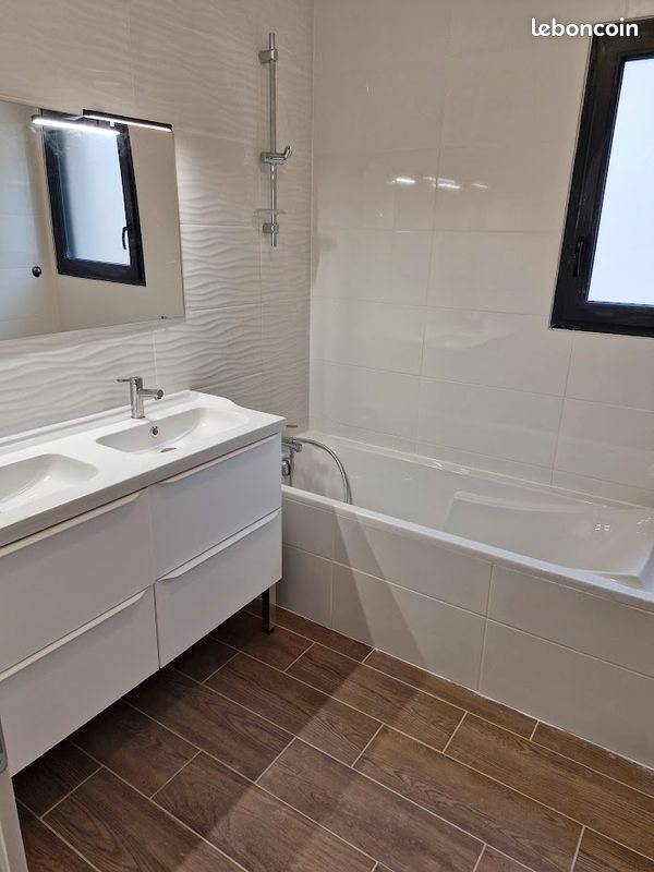 Maison à louer, 113m², Etoile-sur-Rhône