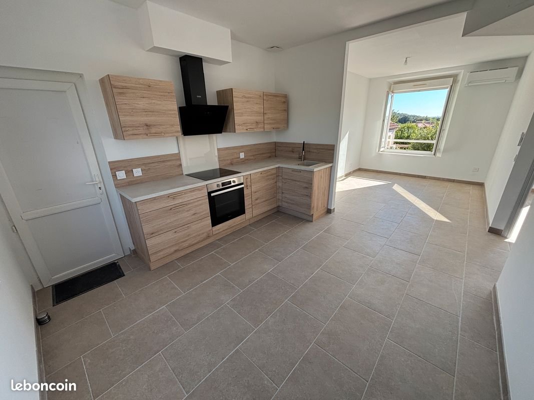 Appartement à louer, 58m², Saint-Hilaire-de-Brethmas