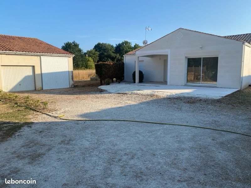 Maison à louer, 90m², Grézac