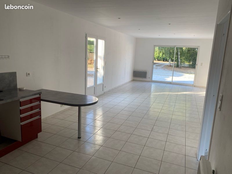 Maison à louer, 90m², Grézac