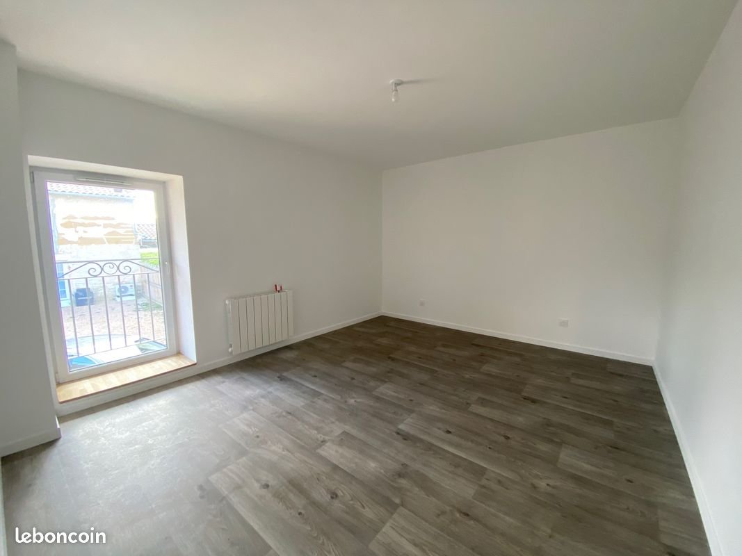 Appartement à louer, 78m², Mogneneins