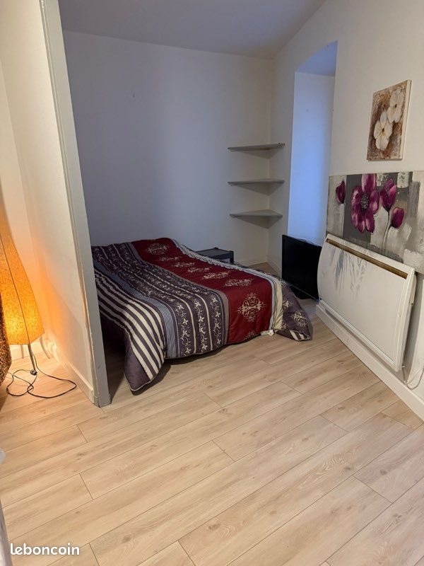 Appartement à louer, 30m², Aubenas