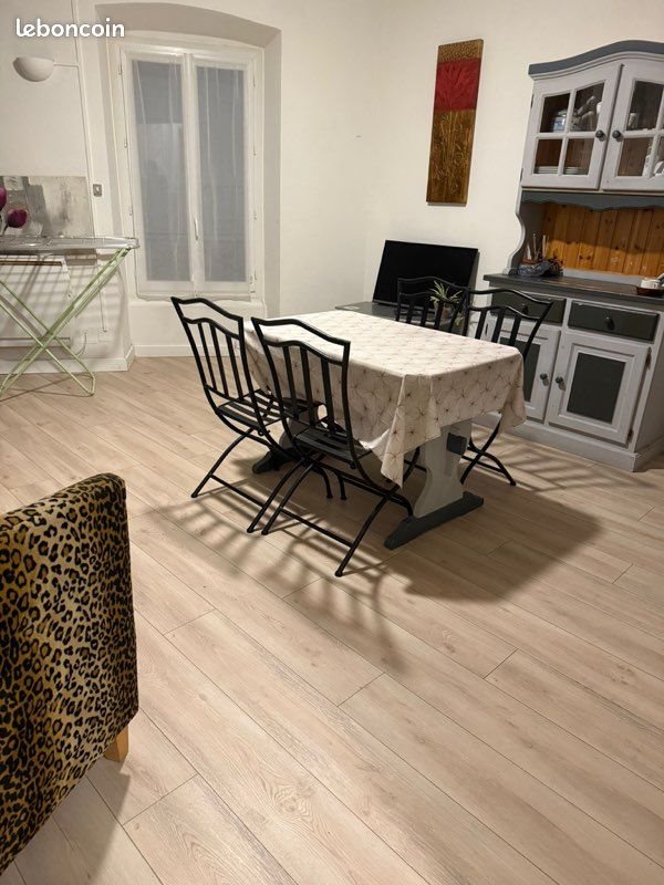 Appartement à louer, 30m², Aubenas