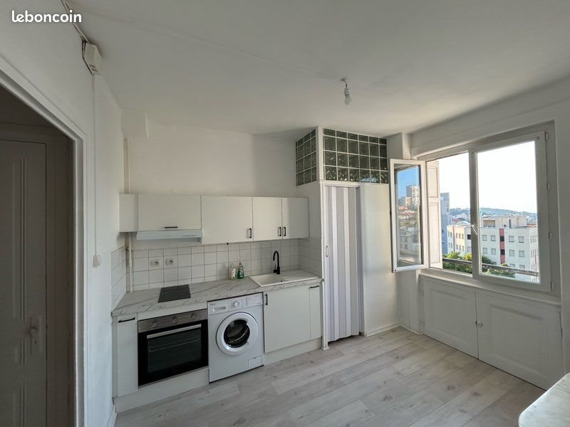 Appartement à louer, 34m², Saint-Étienne