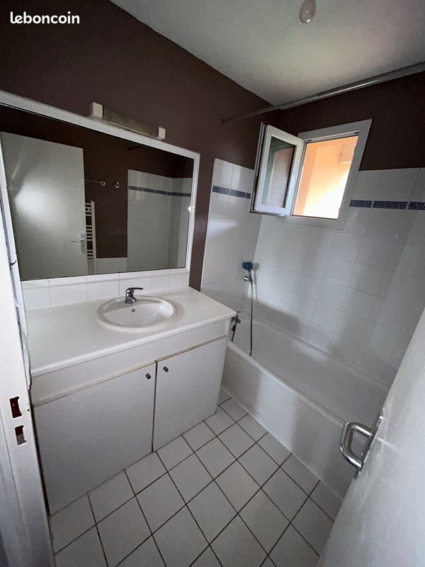 Appartement à louer, 48m², Pessac