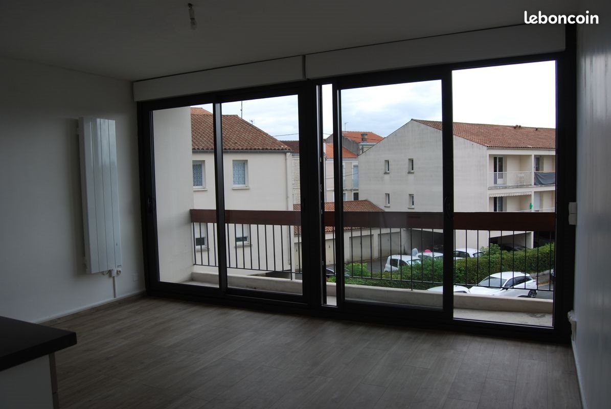 Appartement à louer, 35m², Saintes