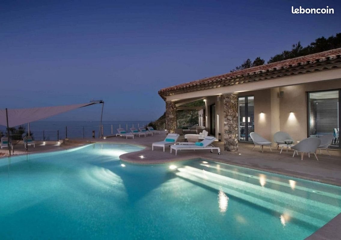 Maison à louer, 250m², Saint-Tropez