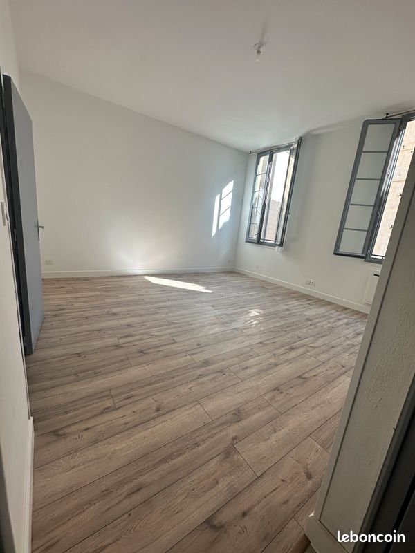 Appartement à louer, 80m², Beaucaire