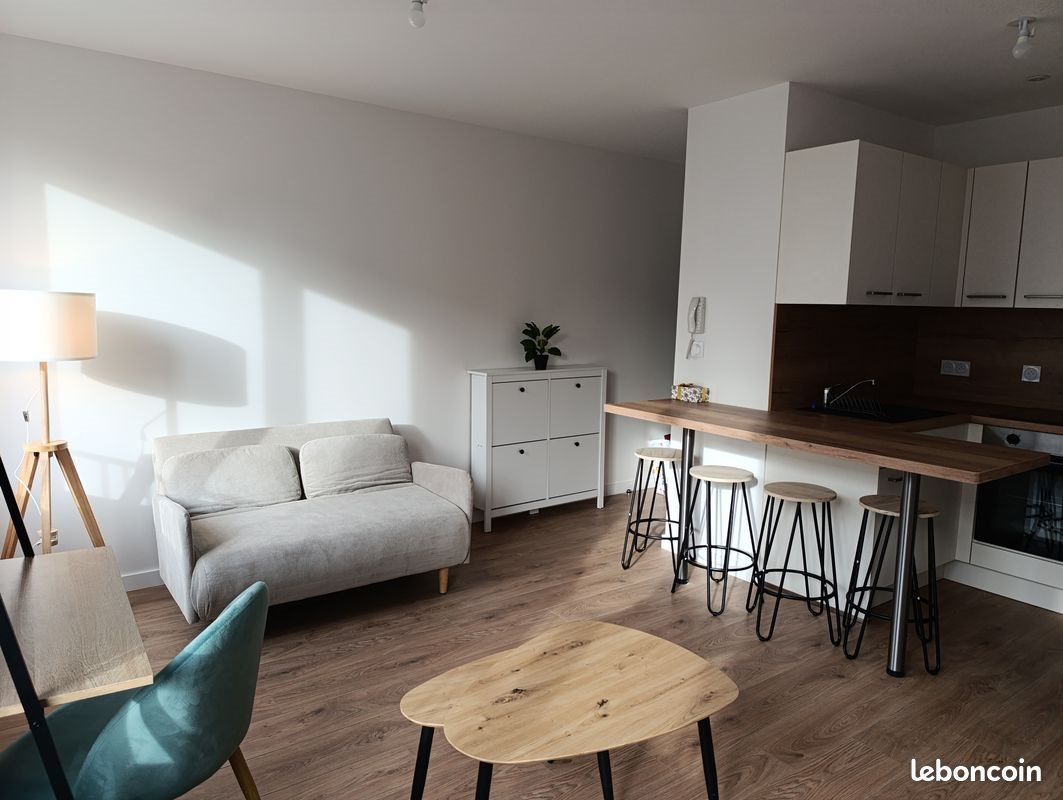 Appartement à louer, 33m², Rochefort