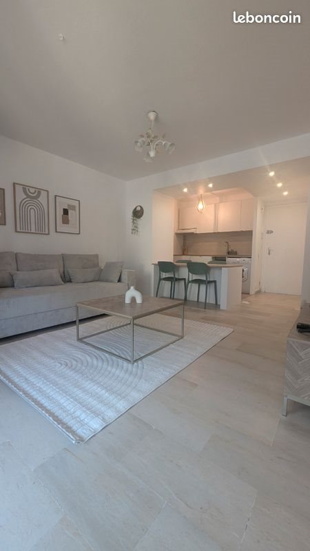 Appartement à louer, 39m², Antibes