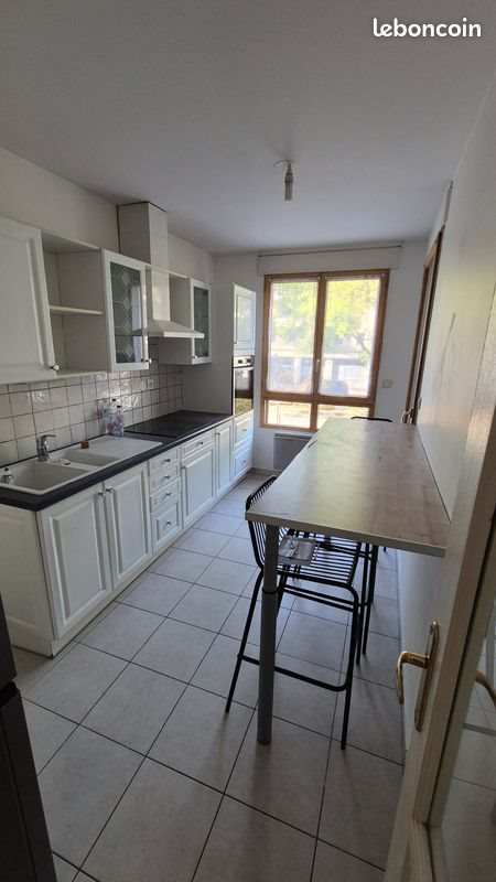 Appartement à louer, 49m², Décines-Charpieu