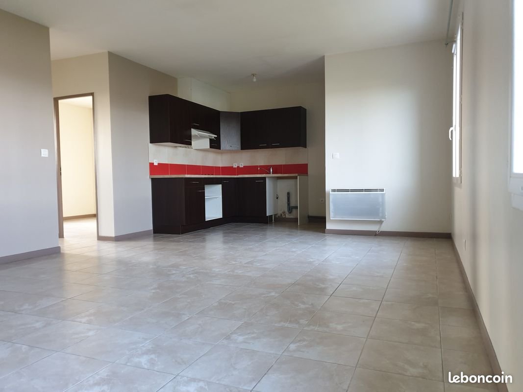 Appartement à louer, 74m², Larra