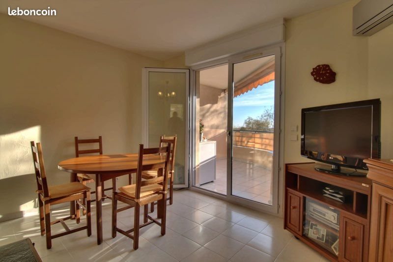 Appartement à louer, 64m², Biot