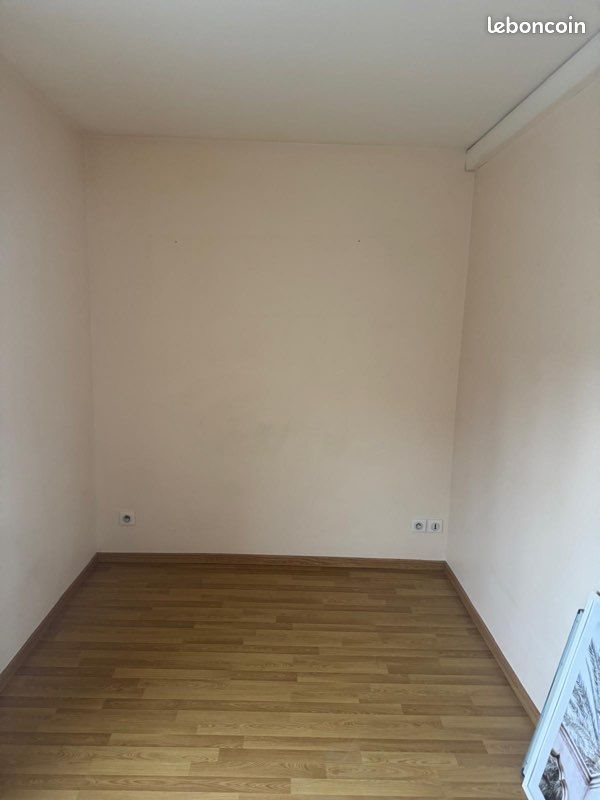 Appartement à louer, 26m², Montebourg