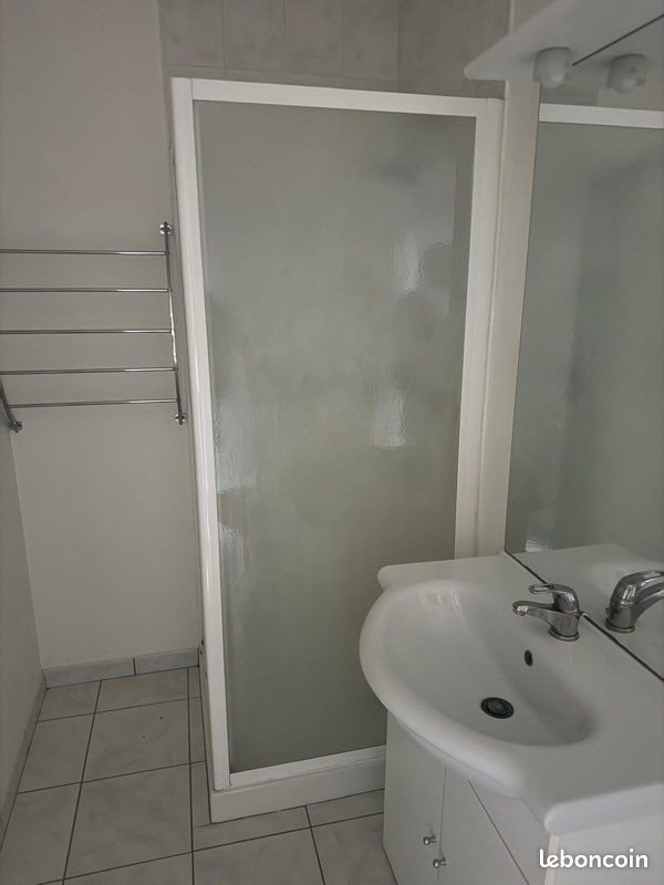 Appartement à louer, 26m², Montebourg