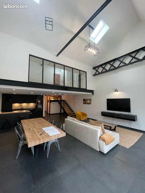 Appartement à louer, 120m², Saint-Etienne
