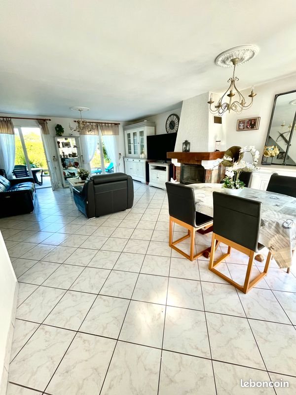 Maison à vendre, 160m², Belle-Eglise