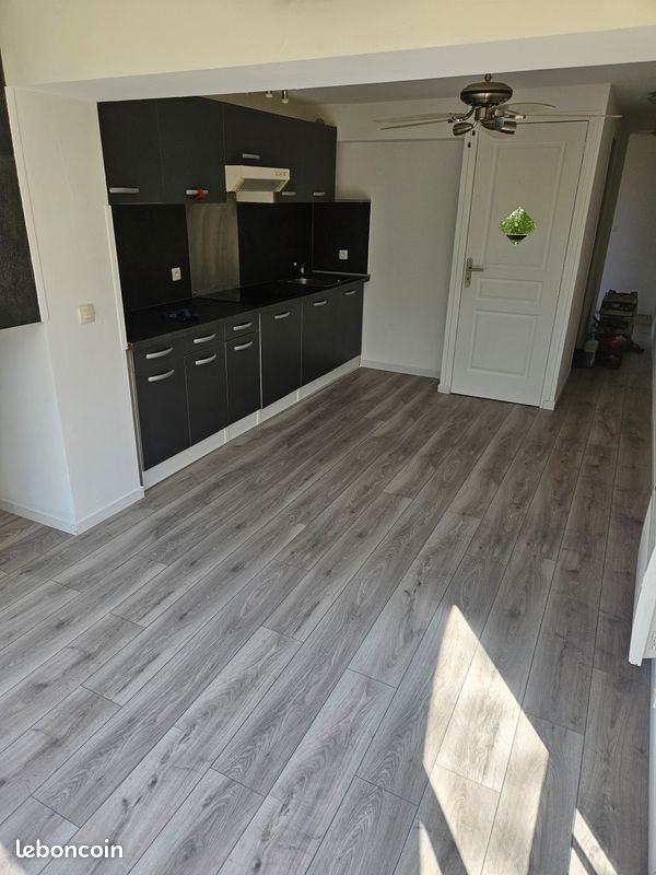 Appartement à louer, 30m², Saint-Raphaël