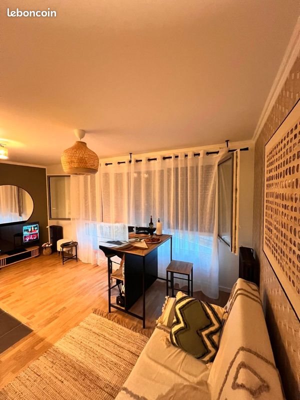 Appartement à louer, 26m², Vélizy-Villacoublay