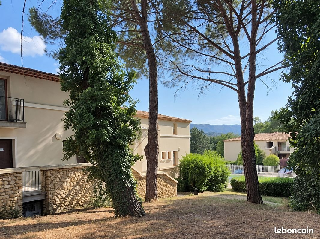 Appartement à vendre, 38m², Beaumettes