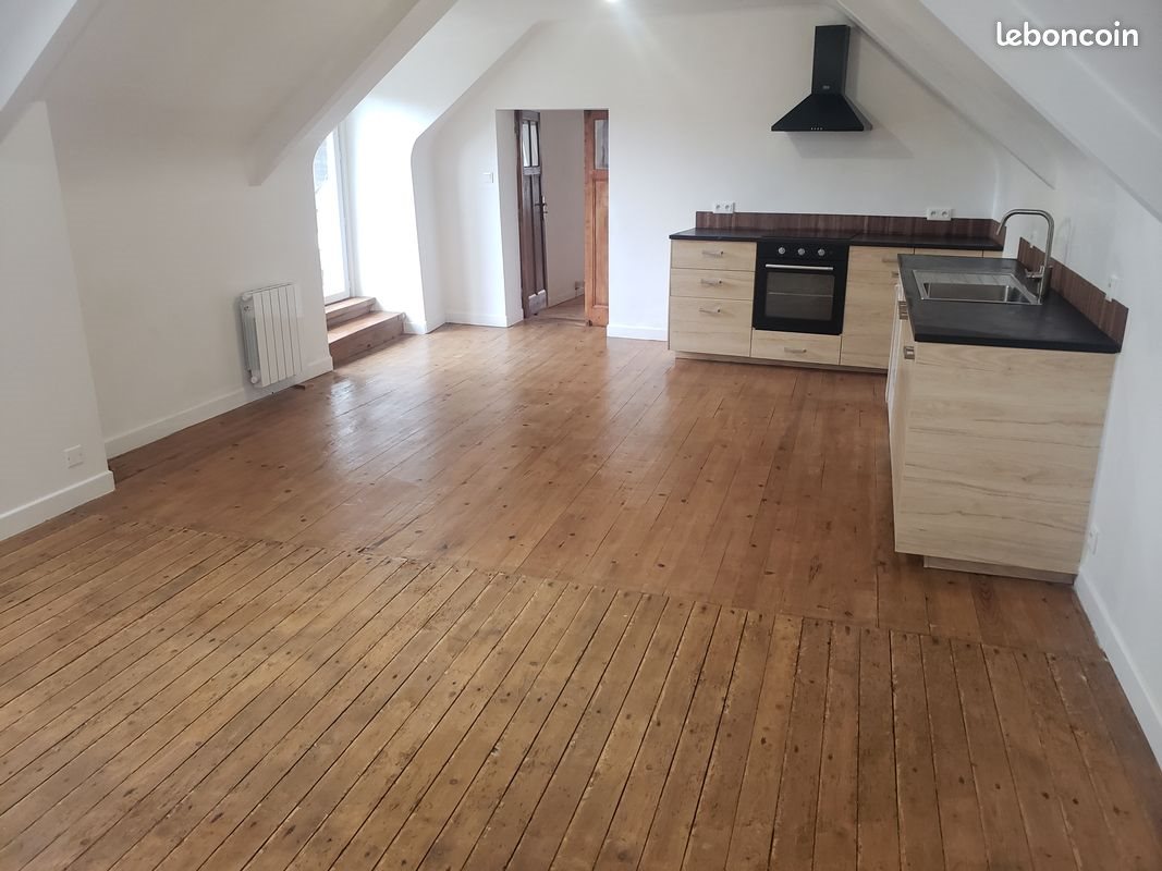 Maison à louer, 80m², Corlay