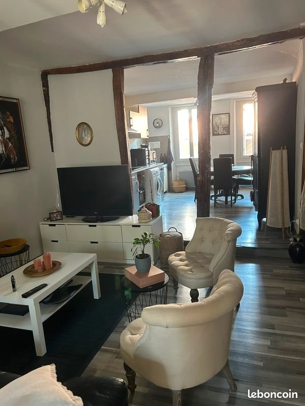 Appartement à louer, 70m², Caraman