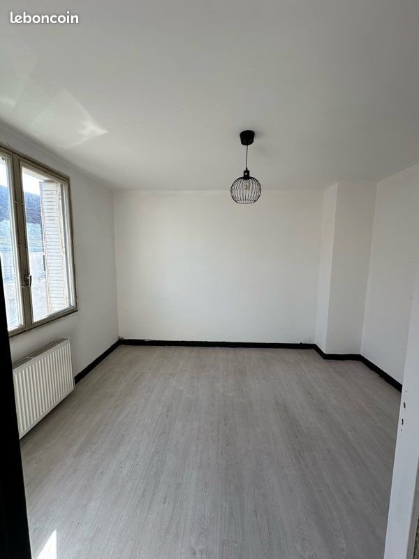 Maison à louer, 64m², Dangé-Saint-Romain