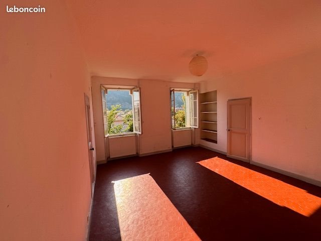 Appartement à louer, 85m², Digne-les-Bains