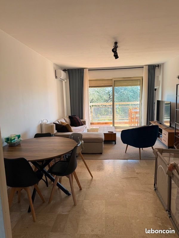 Appartement à louer, 71m², Nice