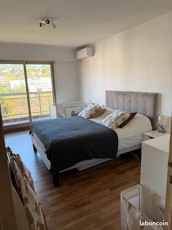 Appartement à louer, 71m², Nice