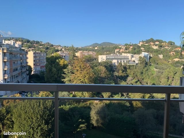 Appartement à louer, 71m², Nice