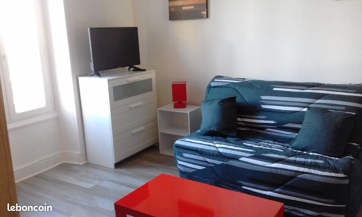 Appartement à louer, 19m², Aurillac
